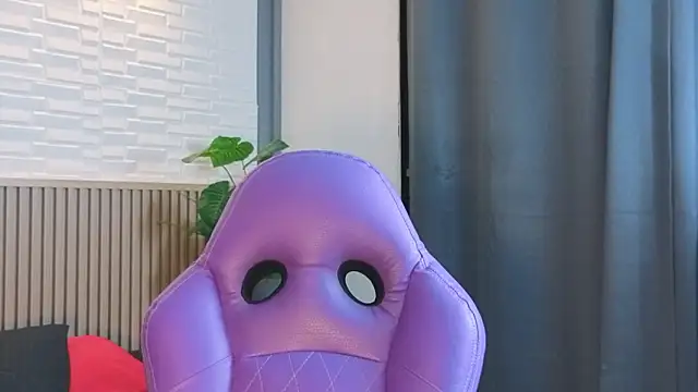 TiffanyWalk online show from March 2026 12:34:01 PM