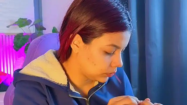 TiffanyWalk online show from March 2026 12:24:02 PM