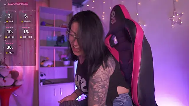 Madison Mayer online show from March 2026 12:43:01 PM