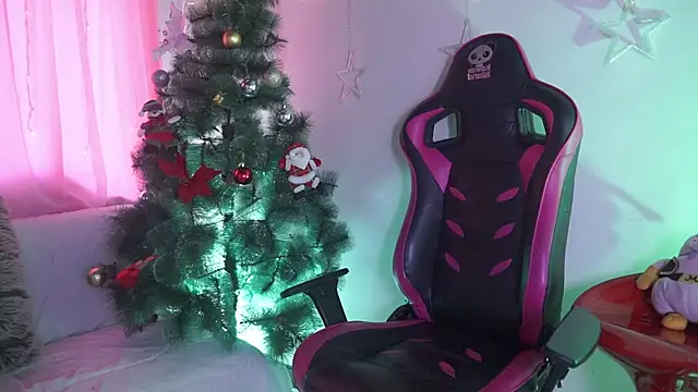 Madison Mayer online show from December 2025 01:13:02 PM