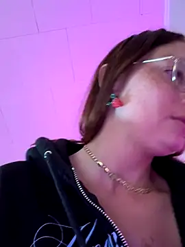 Snapshot of SpaceCowWhore chatting on October 2025 12:09:01 PM SpaceCowWhore online show from October 2025 12:09:01 PM