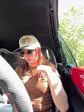 Snapshot of SpaceCowWhore chatting on September 2025 05:24:01 PM SpaceCowWhore online show from September 2025 05:24:01 PM