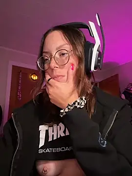 Snapshot of SpaceCowWhore chatting on October 2025 12:14:01 AM SpaceCowWhore online show from October 2025 12:14:01 AM