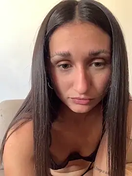 luci brecman online show from April 2026 03:59:02 PM