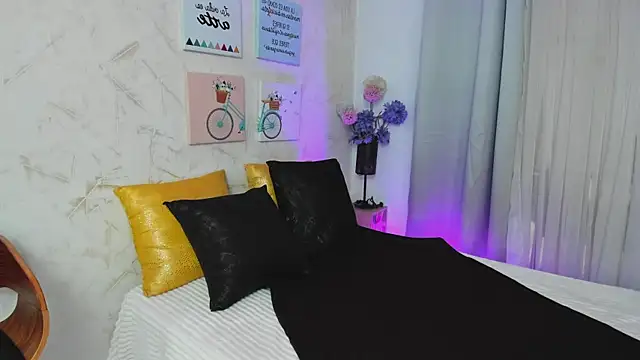 sophie-carter online show from September 2025 08:04:02 PM
