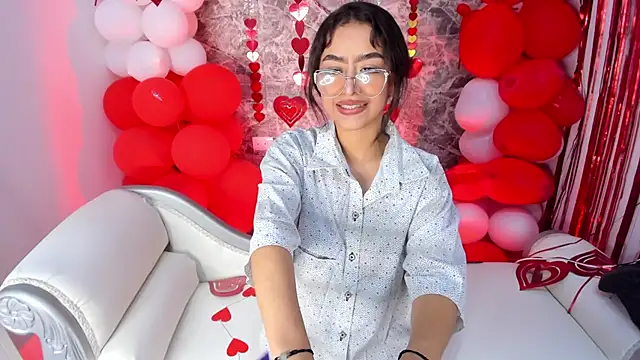 sophie-carter online show from February 2026 07:36:02 PM