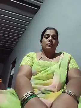 kissmetha online show from July 2026 06:32:02 PM