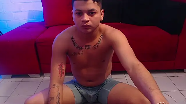 Snapshot of juan_montoyasex chatting on March 2025 08:37:01 AM juan montoyasex online show from March 2025 08:37:01 AM