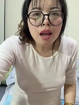 Snapshot of aa520uv chatting on December 2025 11:09:01 AM aa520uv online show from December 2025 11:09:01 AM