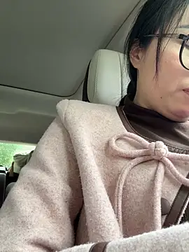 Snapshot of aa520uv chatting on November 2025 05:00:01 AM aa520uv online show from November 2025 05:00:01 AM