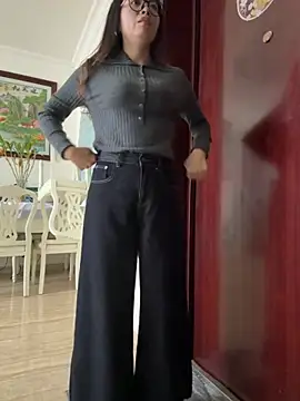 Snapshot of aa520uv chatting on October 2025 01:35:02 AM aa520uv online show from October 2025 01:35:02 AM