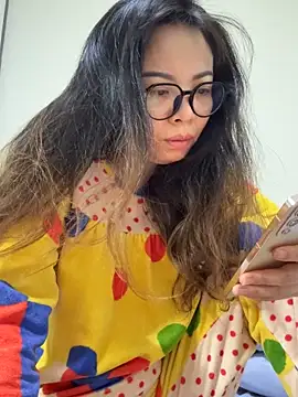 Snapshot of aa520uv chatting on November 2025 12:03:02 AM aa520uv online show from November 2025 12:03:02 AM