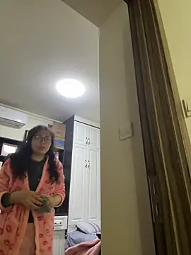 aa520uv online show from February 2026 02:28:01 PM