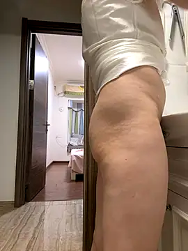 Snapshot of aa520uv chatting on October 2025 04:53:02 PM aa520uv online show from October 2025 04:53:02 PM