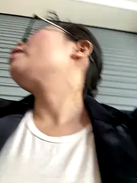 Snapshot of aa520uv chatting on November 2025 04:38:01 AM aa520uv online show from November 2025 04:38:01 AM