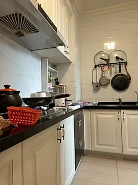 aa520uv online show from January 2026 02:59:01 AM