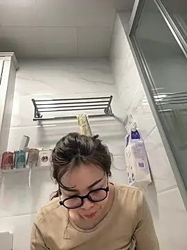 aa520uv online show from April 2026 01:51:01 AM