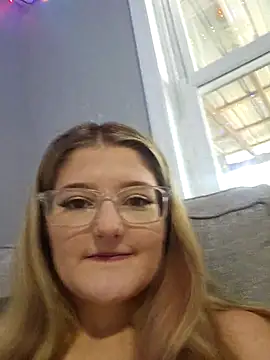 eyesthatsparkle22 online show from September 2025 07:50:01 PM