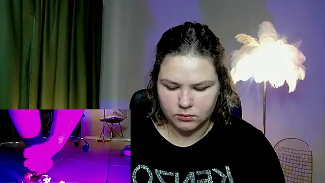 FlorenceAnderson online show from October 2025 09:32:01 AM