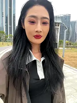 Snapshot of linger-23 chatting on October 2025 04:57:02 AM linger-23 online show from October 2025 04:57:02 AM