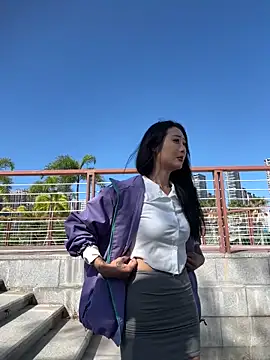 Snapshot of linger-23 chatting on November 2025 05:45:01 AM linger-23 online show from November 2025 05:45:01 AM