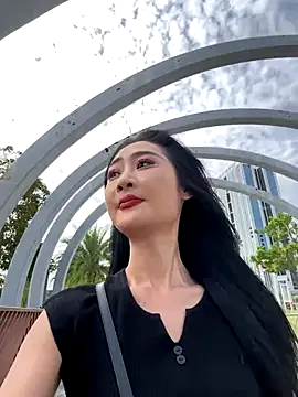 Snapshot of linger-23 chatting on October 2025 05:50:01 AM linger-23 online show from October 2025 05:50:01 AM