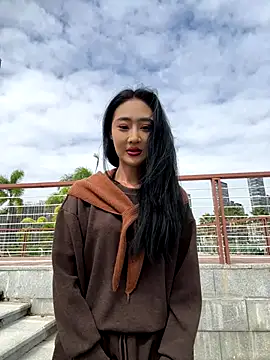 Snapshot of linger-23 chatting on November 2025 05:14:02 AM linger-23 online show from November 2025 05:14:02 AM