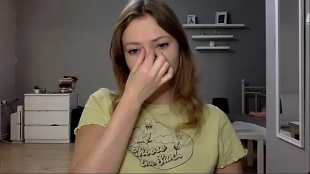 MillieShow online show from October 2025 09:44:01 PM