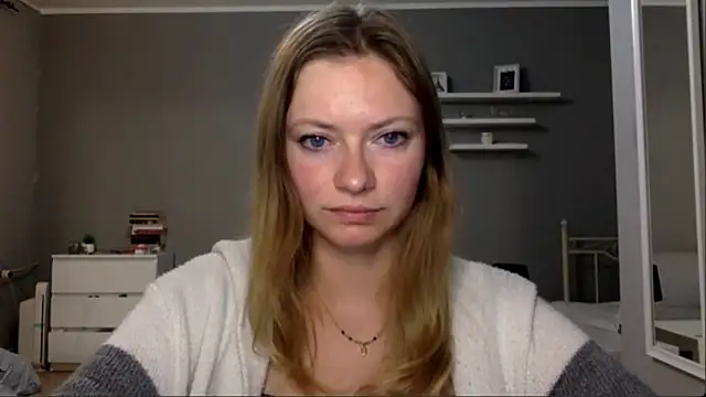 MillieShow online show from December 2025 10:15:02 PM