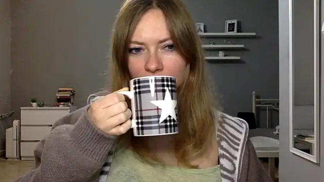 MillieShow online show from November 2025 03:27:01 PM