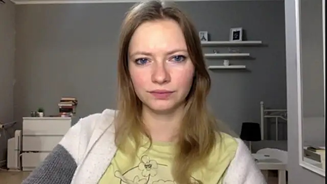 MillieShow online show from November 2025 09:59:01 PM