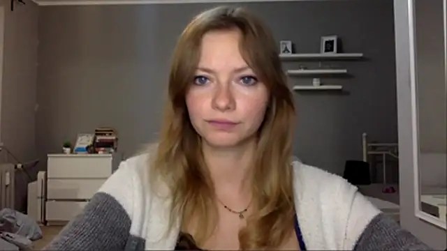 MillieShow online show from December 2025 10:13:01 PM