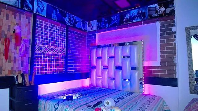 kriss sweetboobs10 online show from March 2026 12:38:01 PM