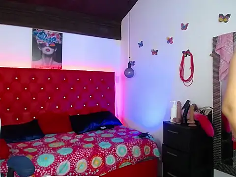 kriss sweetboobs10 online show from November 2025 12:05:01 PM