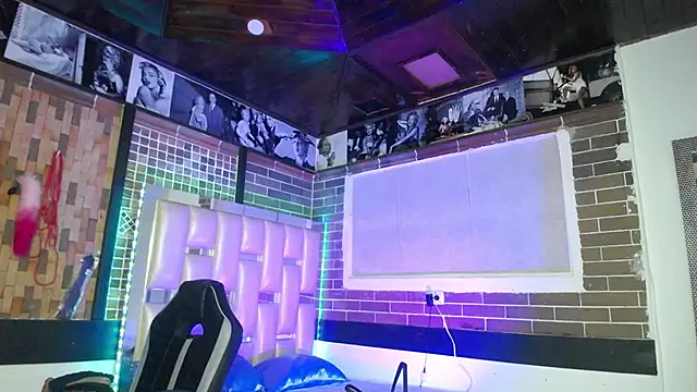 kriss sweetboobs10 online show from April 2026 12:34:01 PM