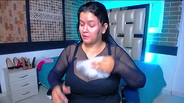 Snapshot of kriss_sweetboobs10 chatting on October 2025 12:40:02 PM kriss sweetboobs10 online show from October 2025 12:40:02 PM