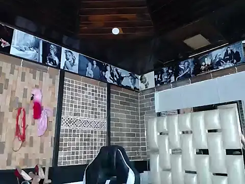 kriss sweetboobs10 online show from April 2026 12:50:01 PM