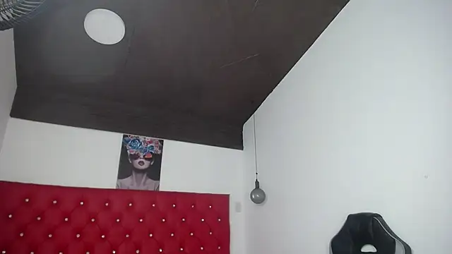 kriss sweetboobs10 online show from May 2026 12:58:02 PM