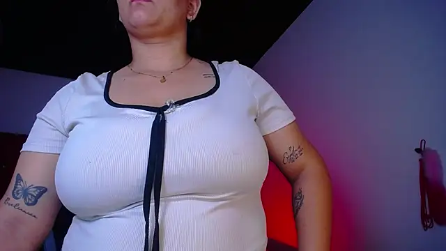 kriss sweetboobs10 online show from May 2026 12:53:01 PM