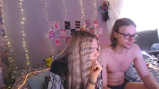 Your Horny Friends online show from April 2026 09:06:02 AM