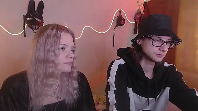 Snapshot of Your_Horny_Friends chatting on March 2025 08:20:02 AM Your Horny Friends online show from March 2025 08:20:02 AM