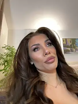 CelineReys online show from March 2026 06:48:01 PM