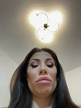 CelineReys online show from April 2026 04:57:02 PM