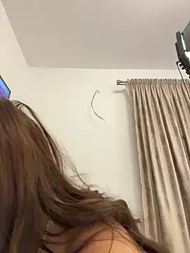 CelineReys online show from February 2026 06:18:02 PM