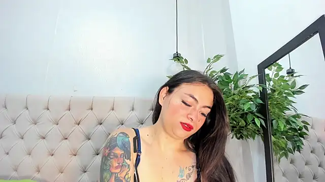 Snapshot of Mia_Collivens chatting on September 2025 10:48:01 AM Mia Collivens online show from September 2025 10:48:01 AM