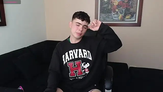 lukeboyce33 online show from April 2026 05:28:02 PM