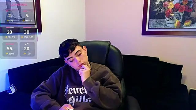 lukeboyce33 online show from October 2025 02:01:01 AM