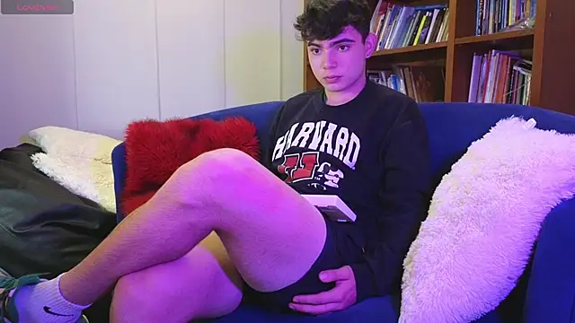 lukeboyce33 online show from March 2026 04:55:01 AM