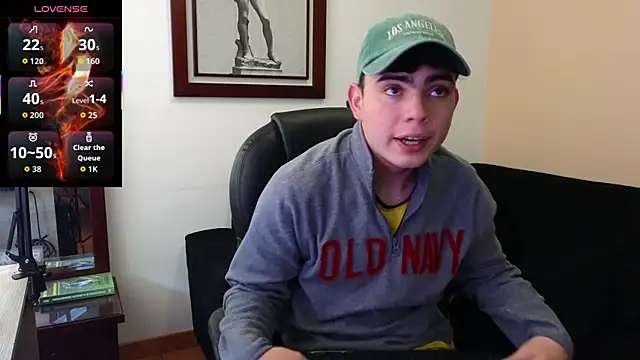 lukeboyce33 online show from June 2026 10:10:01 PM