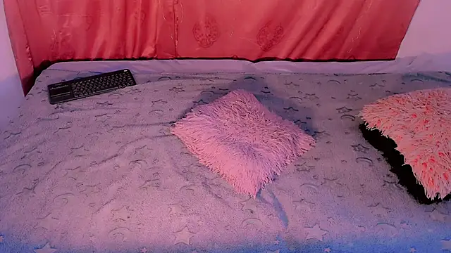 Mariana-ofc online show from November 2025 10:59:02 AM